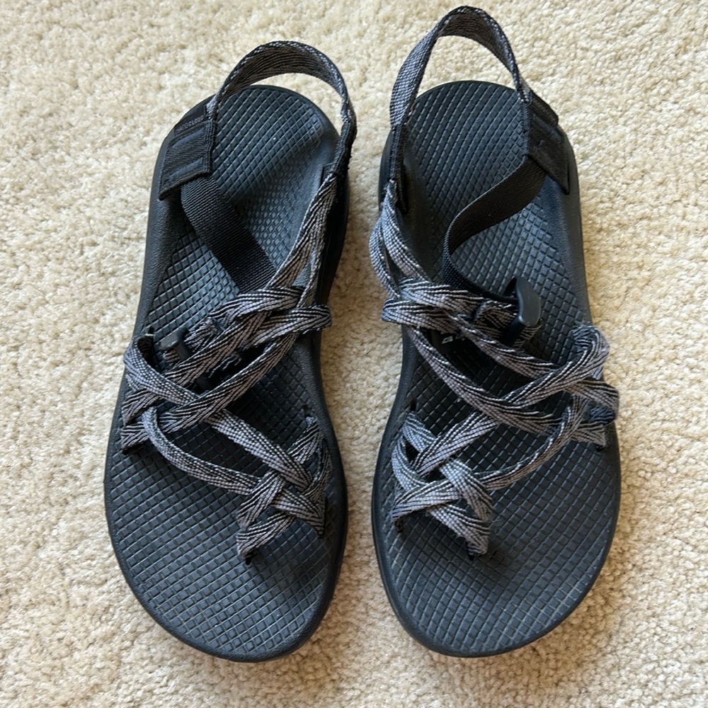 Chaco Womens ZX/ 2 Cloud dual adjustable straps cushioned sandal black/gray 8M